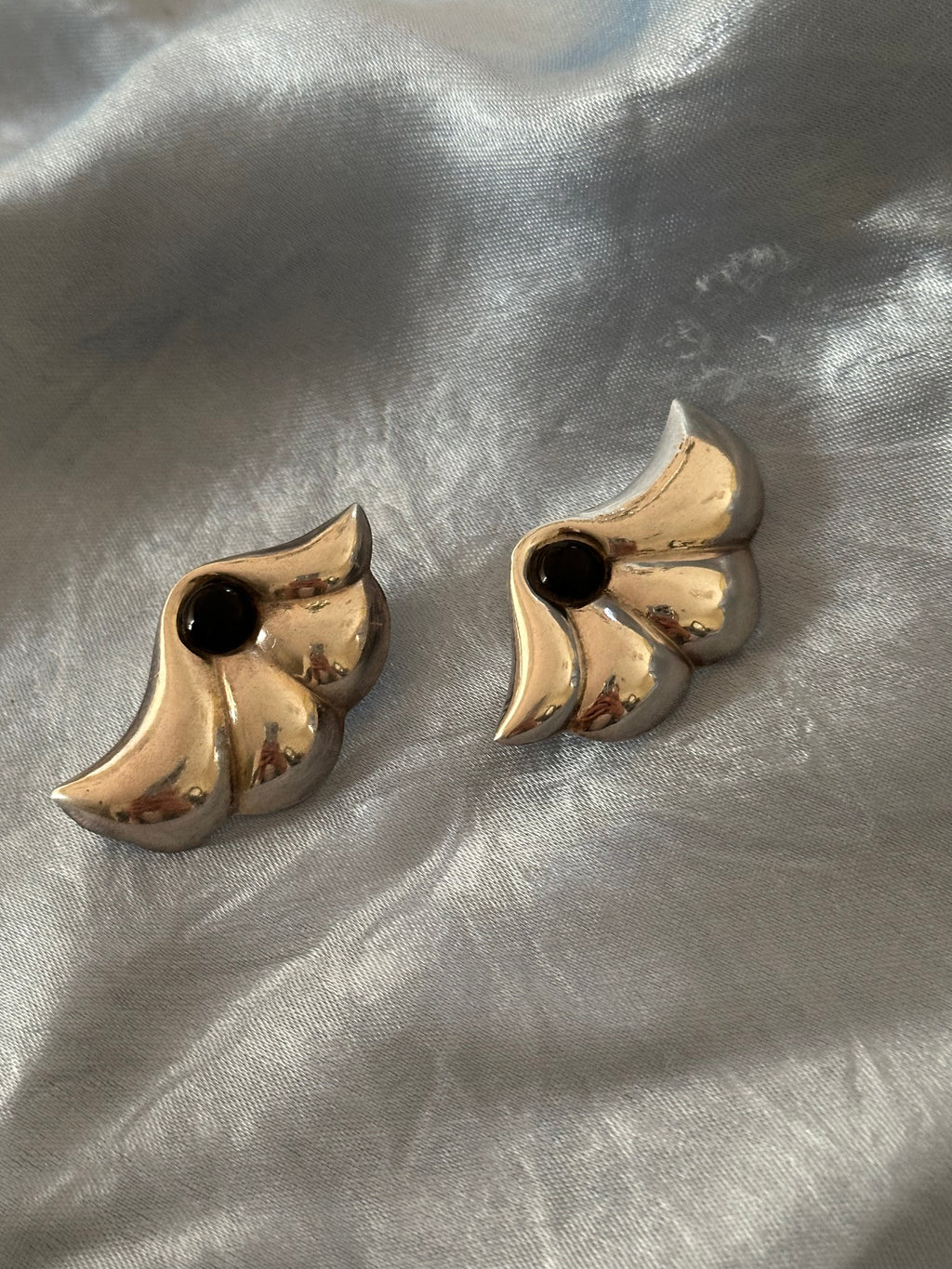 Vintage sculptural silver earrings