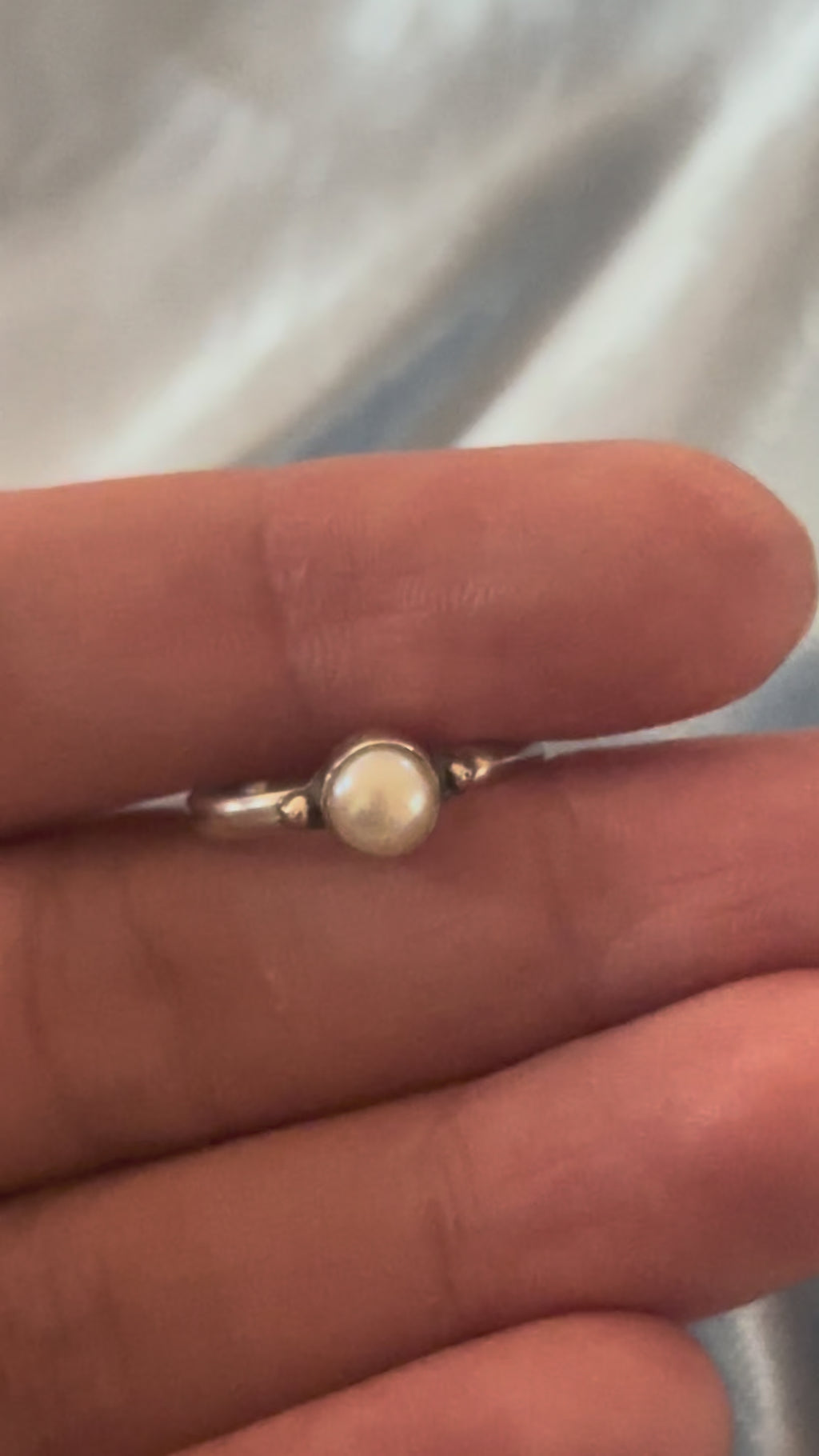 Pearl and silver ring